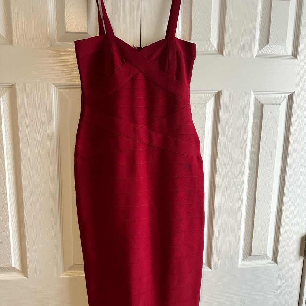 Beautiful bandage dress. Holds Everything in.